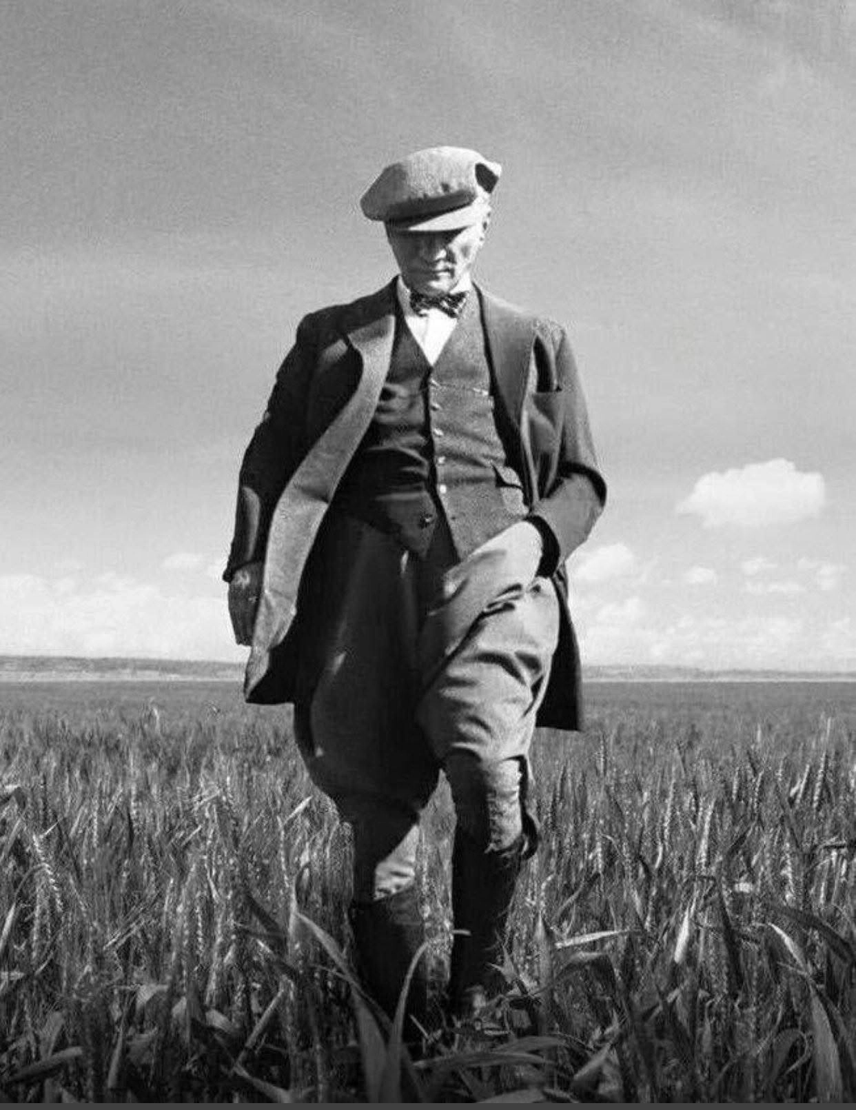 Mareşal Gazi Mustafa Kemal ATATÜRK